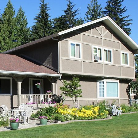 Alpenrose Revelstoke Bed & Breakfast المظهر الخارجي الصورة