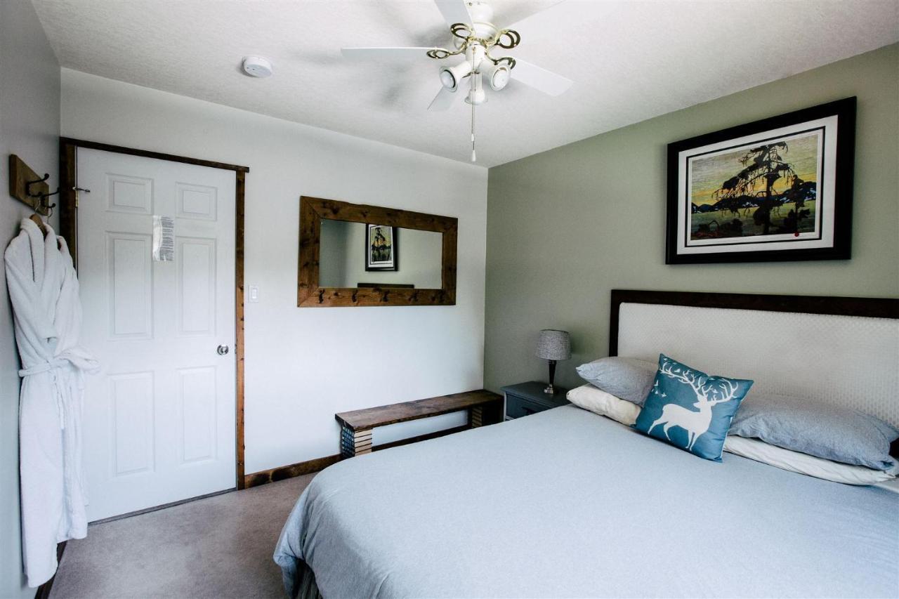 Alpenrose Revelstoke Bed & Breakfast المظهر الخارجي الصورة