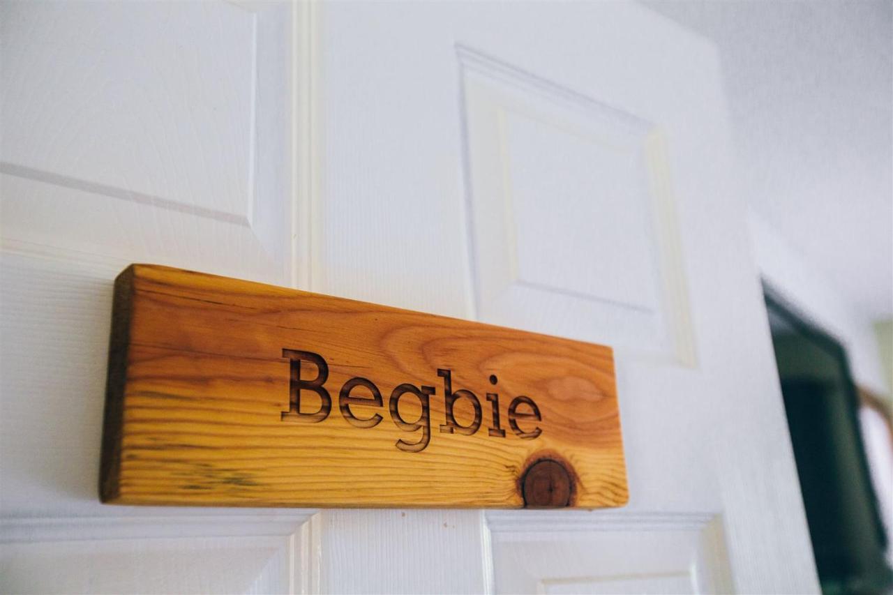 Alpenrose Revelstoke Bed & Breakfast المظهر الخارجي الصورة